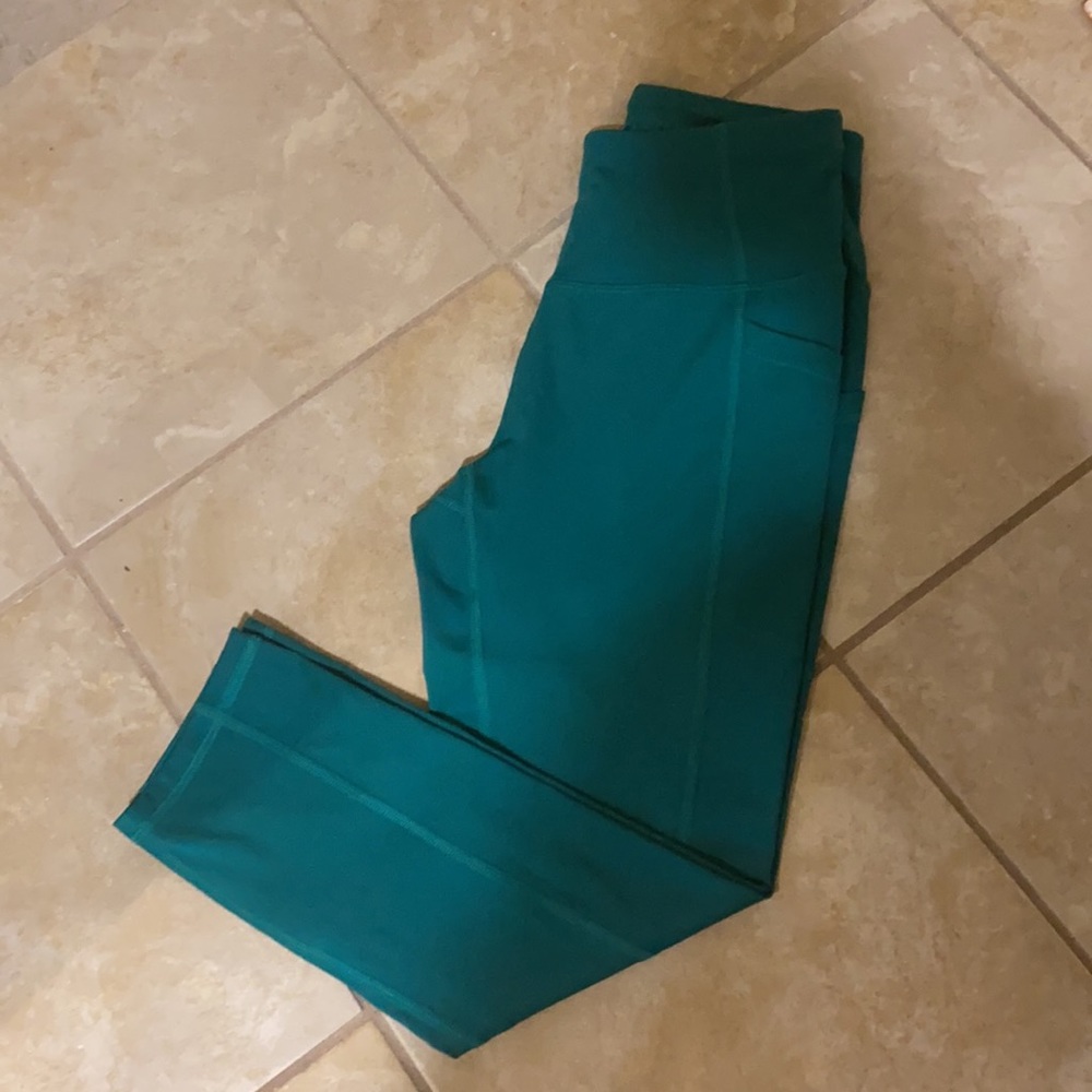 Cropped Leggings - Picture 3 of 7
